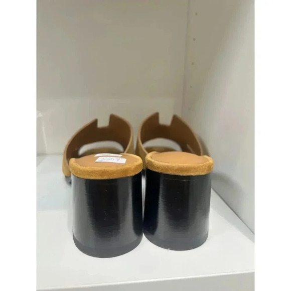 Hermès Helia 60 Brown Suede Sandal - Size 37.5, Excellent Condition - Picture 3 of 4
